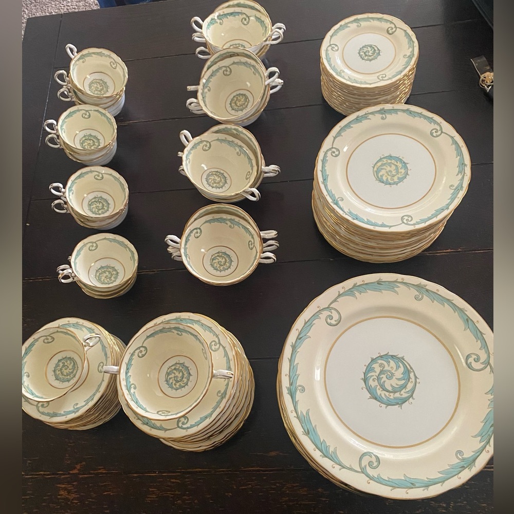 Antique Unique 83 piece set. Serves 14 people.  Great Condition! Final sale